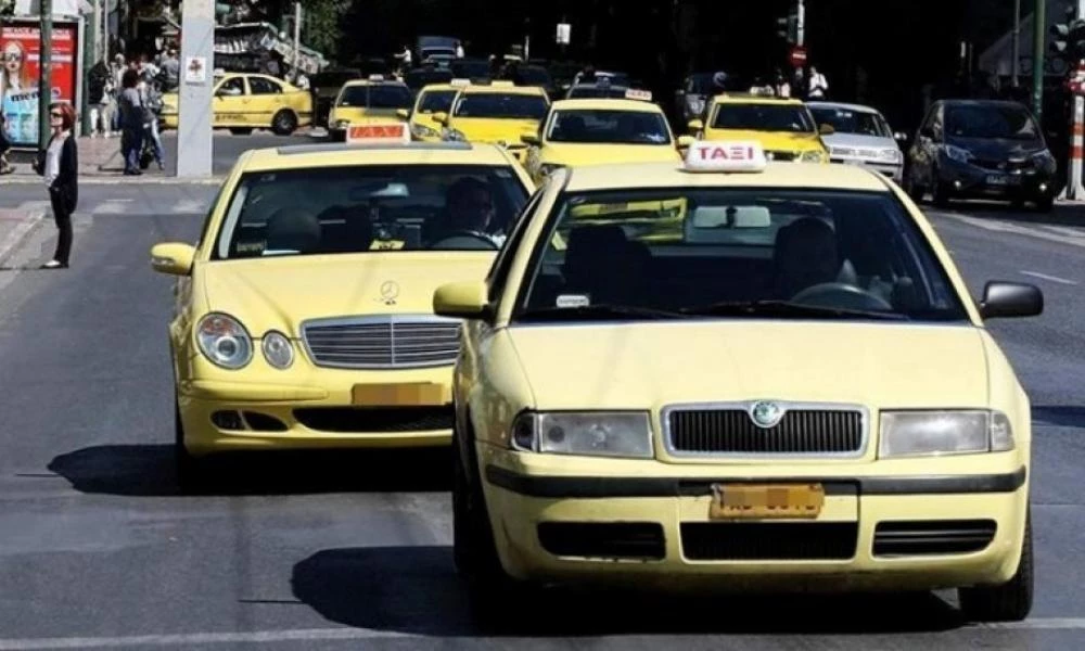 «Κραυγή» αγωνίας από τους οδηγούς ταξί: «Είμαστε σε απελπισία - Η κυβέρνηση μάς οδηγεί στη φτώχεια»